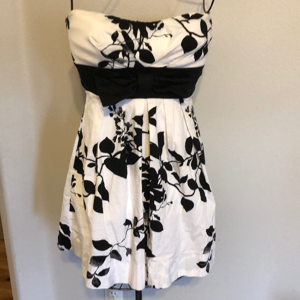 Speechless white strapless, mini dress size 3